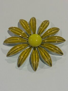 1960’s Flower Power Brooch